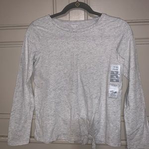 Long sleeve shirt with front tie-